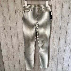 Universal Thread Striped Jeans J2